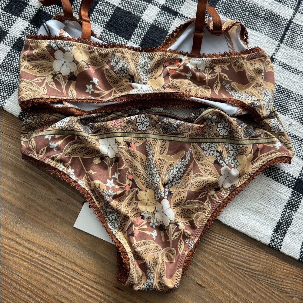 Spell Sample Small Bianca Intimates - image 4